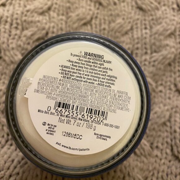 Bath & Body Works NEW Midnight Snow 25-45 hours Single Wick Candle 7 oz Holiday - Picture 3 of 3